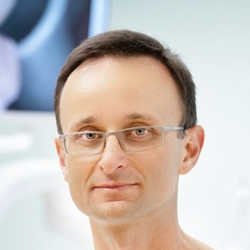 dr n. med. Marcin Socha