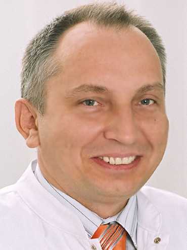 prof. dr hab. Artur Jakimiuk