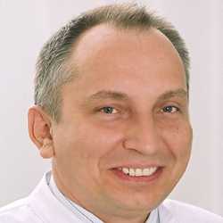 prof. dr hab. Artur Jakimiuk