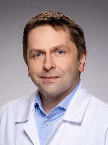 prof. nadzw. dr hab. n. med. Tadeusz Issat